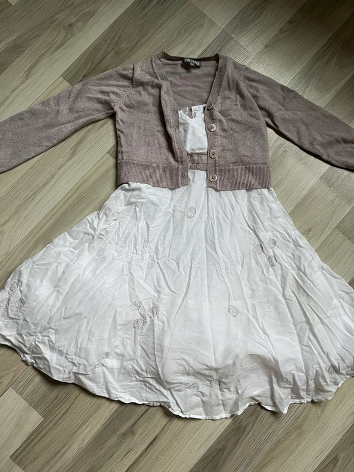 Robe blanche et beige avec gilet mariage