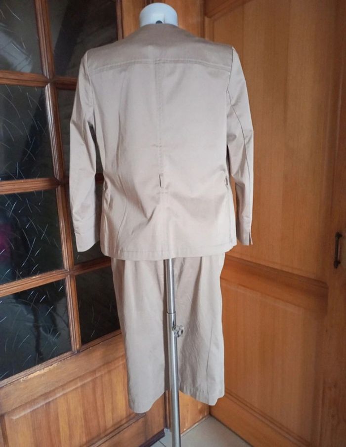 Ensemble tailleur veste jupe - photo numéro 3