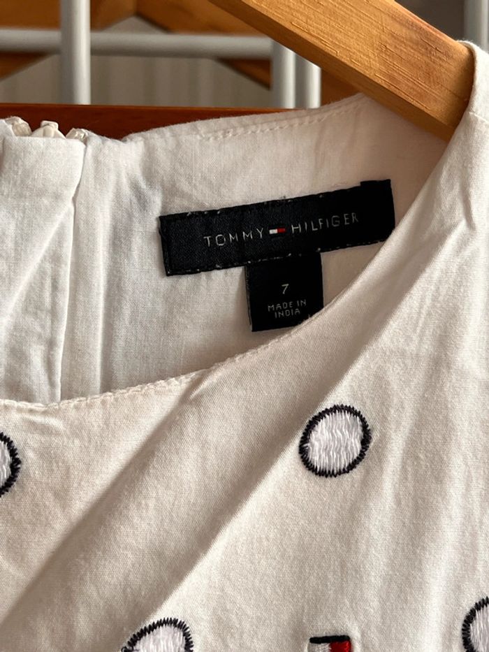 Taille 7 ans robe Tommy Hilfiger - photo numéro 3