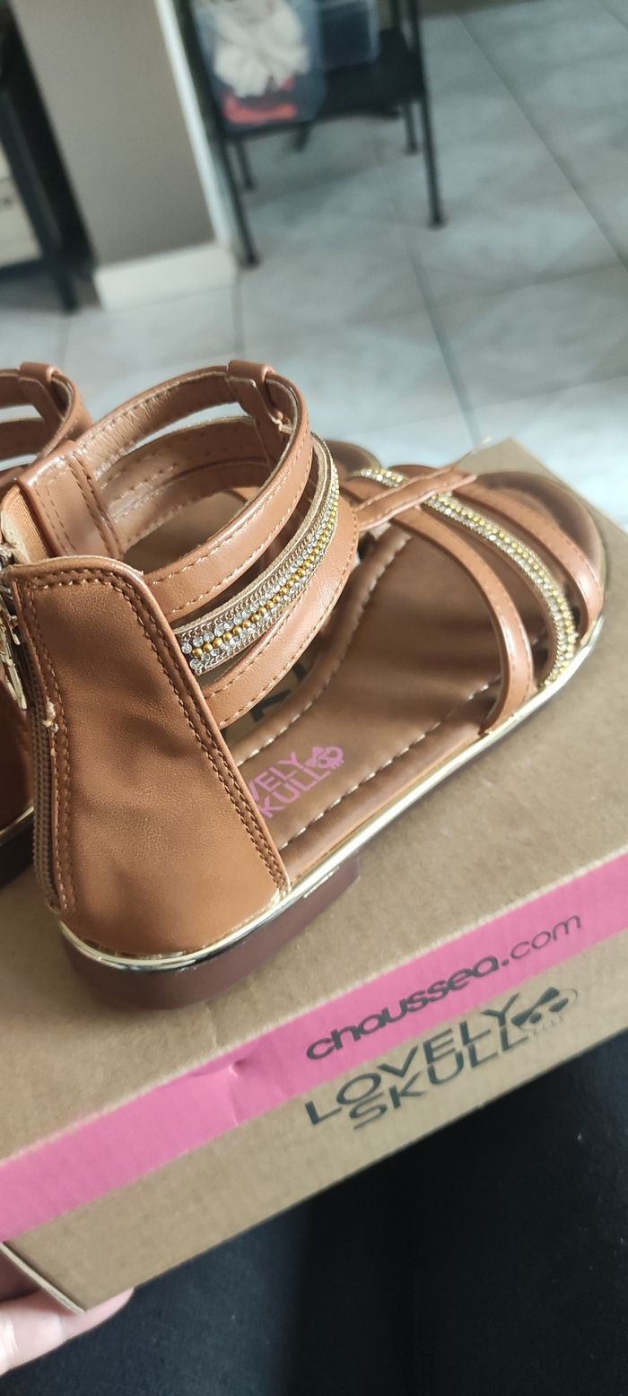 Sandales neuves - photo numéro 6