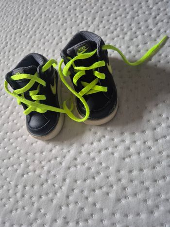 Basket nike bébé 19.5