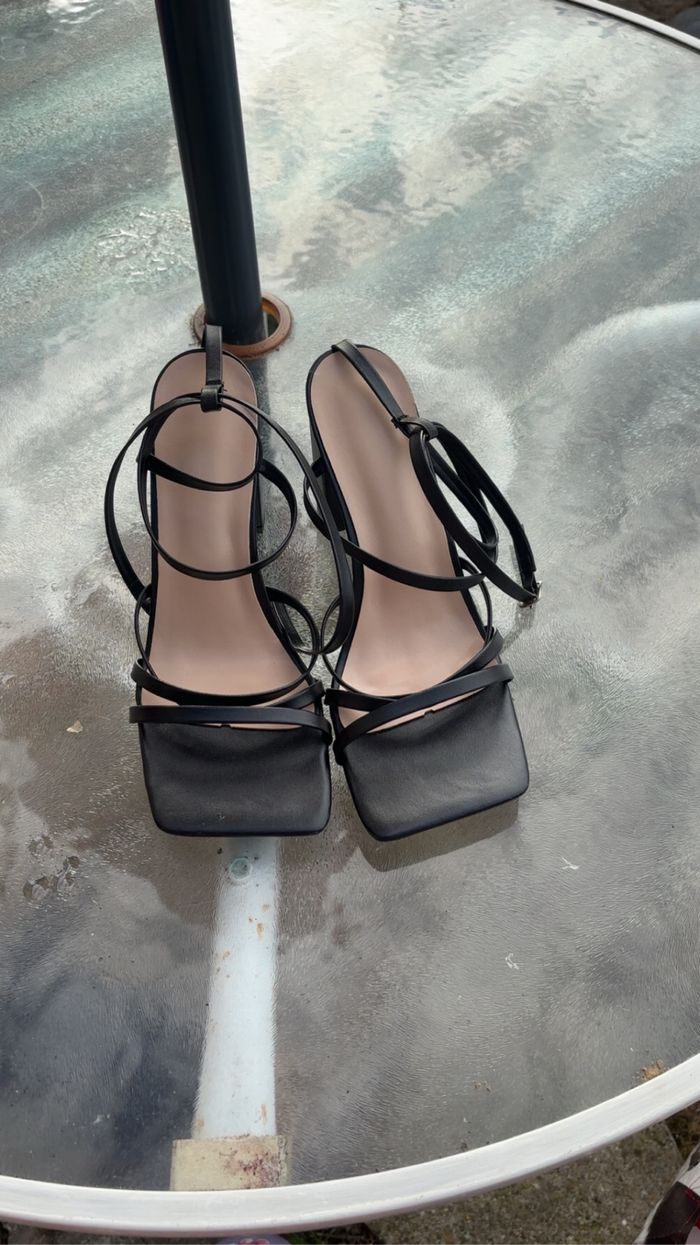 Chaussure - photo numéro 3