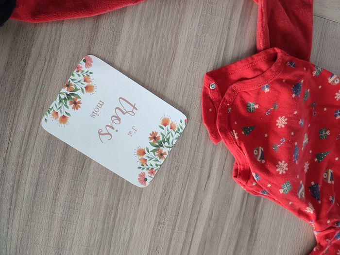 Pyjama et body noël - photo numéro 3