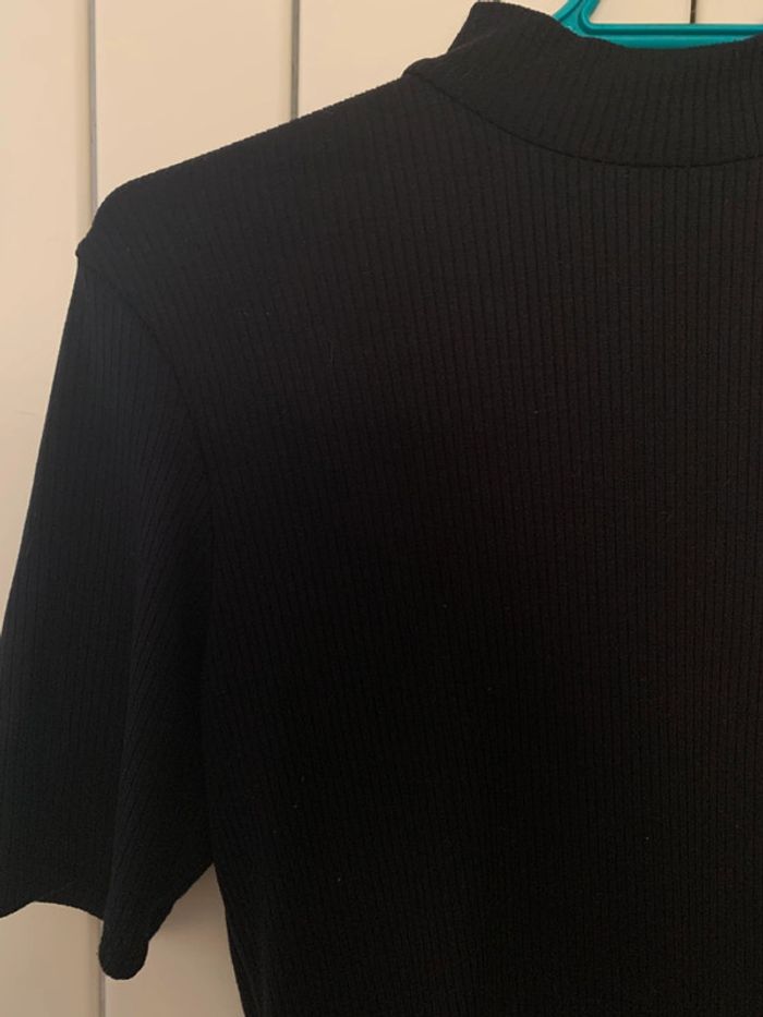 Haut noir H&M noir - photo numéro 2