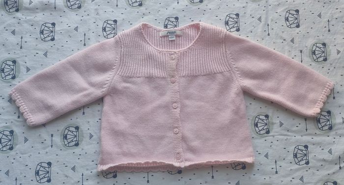 Veste rose taille 6 mois