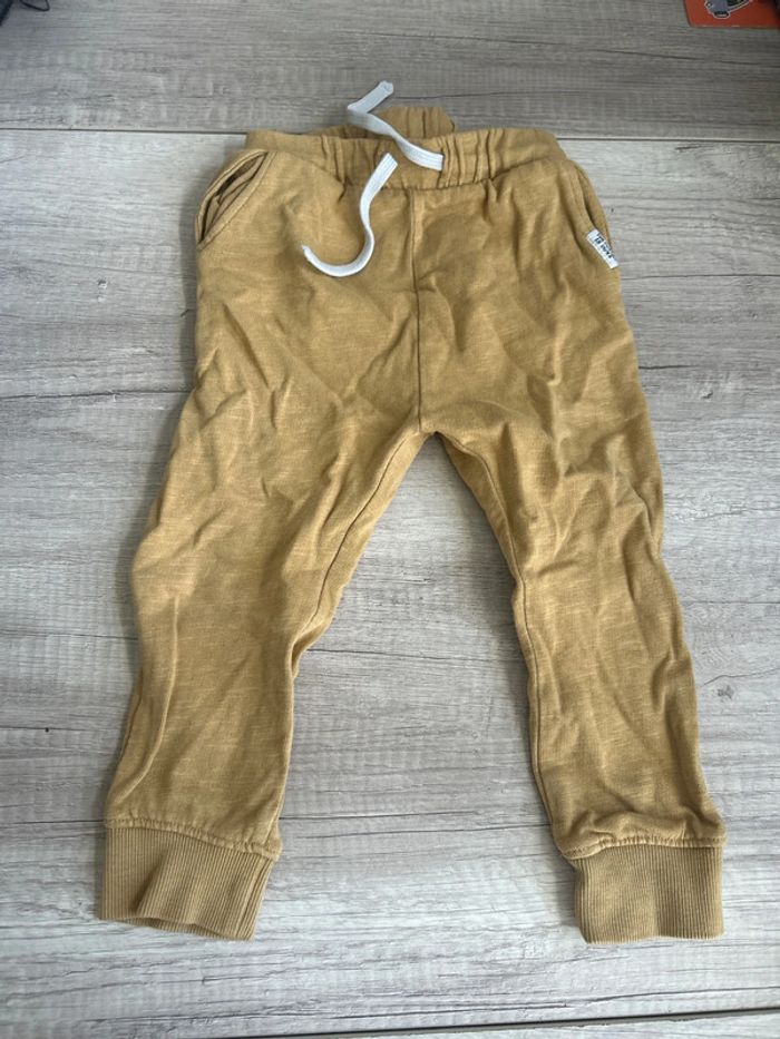 Pantalon moutarde