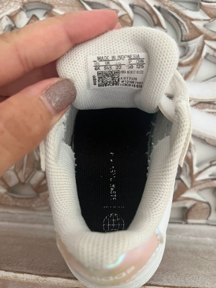 Baskets bébé fille adidas taille 22 bon état ! - photo numéro 4