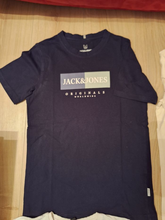 6 tee-shirts manches courte  dont 1 manche longue 14 ans - photo numéro 3