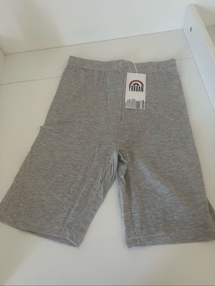 Short femme taille s - photo numéro 2