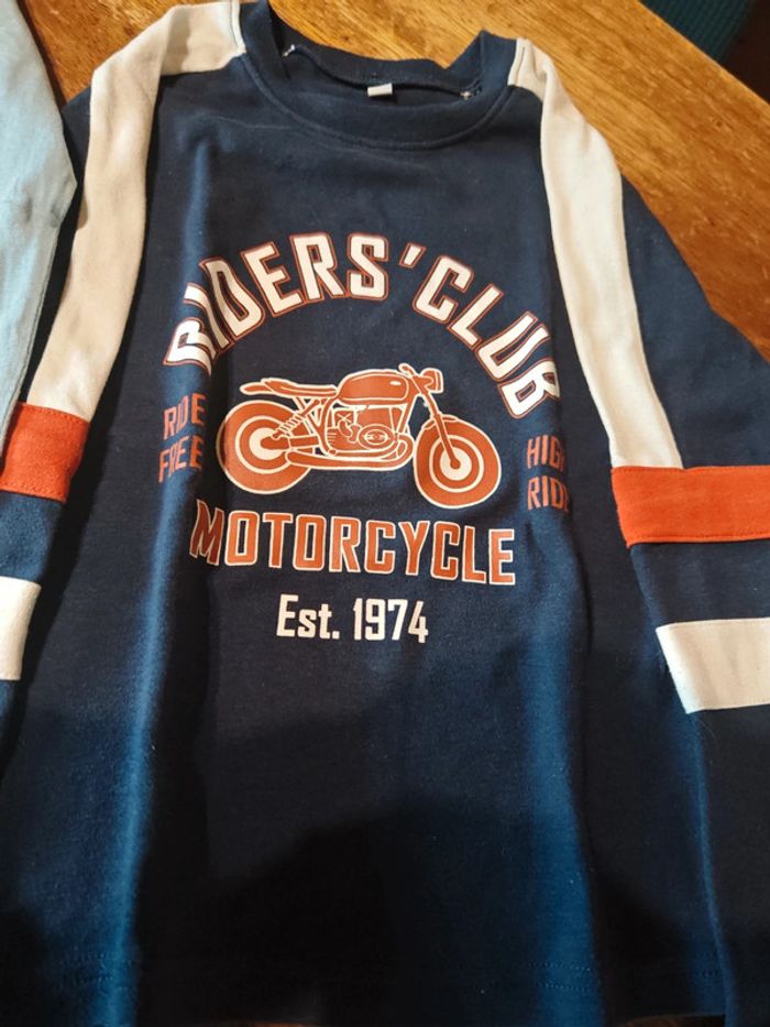 Lot de 2 t-shirt manches longues garçon taille 6 ans - photo numéro 3