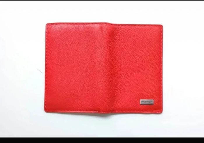 Porte-feuille cuir rouge 3 volets dans son coffret - photo numéro 4