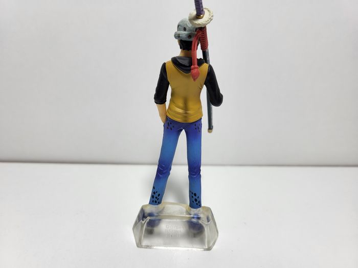 One Piece Gashapon Figurine Trafalgar Law - photo numéro 5