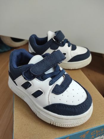 Chaussures garçon taille 21,22