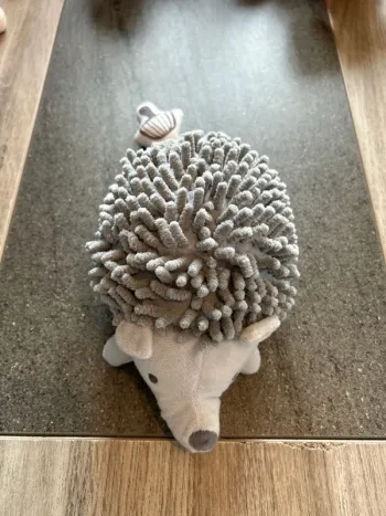 Peluche boîte à musique hérisson orchestra