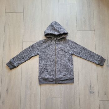 Gilet zippé gris chiné. Garçon 8 ans. Marque Gémo
