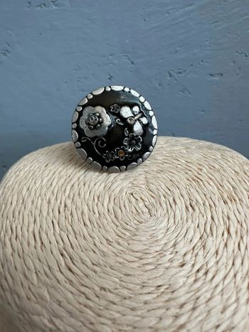 Bague ronde noir et gris réglable