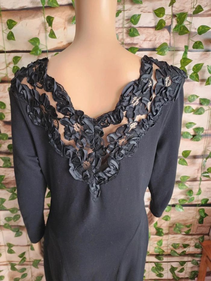 🌸Robe noire Dentelle Loricci Taille 40🌸 - photo numéro 5