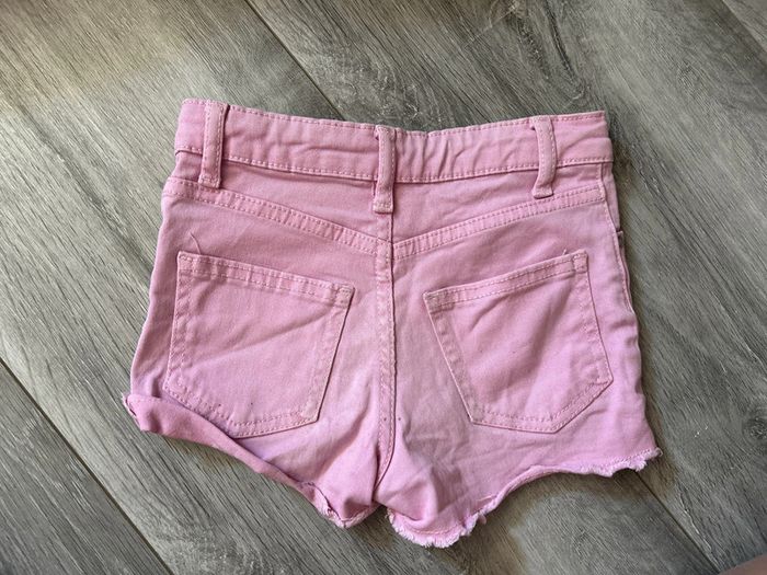 Short rose fille 4/5 ans - photo numéro 2