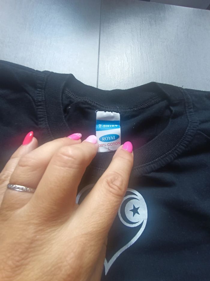 Tee shirt royal taille L - photo numéro 4