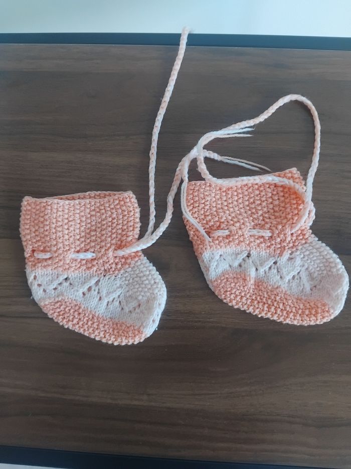 Chausson tricoté bébé fille 1/3 mois - photo numéro 3