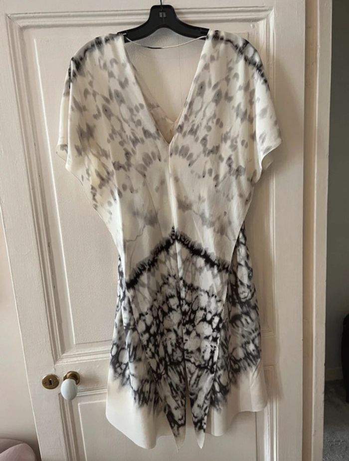 Robe cocktail 100% soie rare by Max Azria  - BCBGmaxazria - photo numéro 3