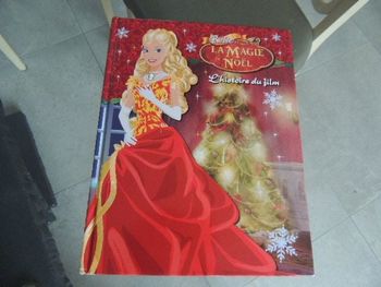 Livre Barbie La magie de Noël