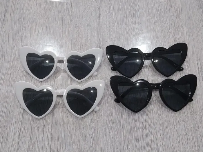 Lunettes soleil fête en forme de cœur