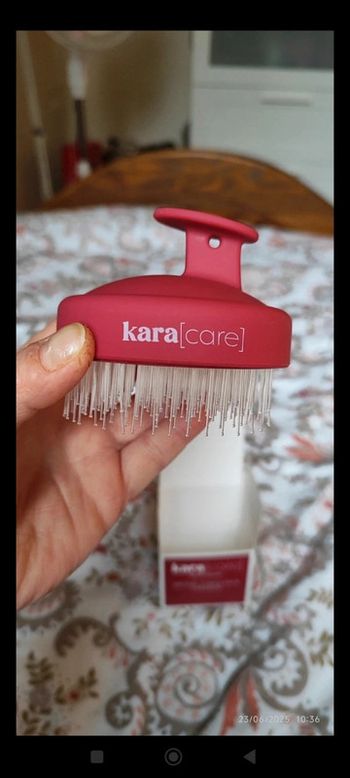 Kara Care Beauty Boost Brosse Stimulante Cheveux