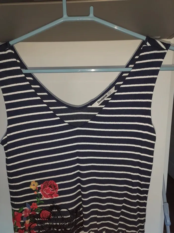 Top desigual taille L - photo numéro 3