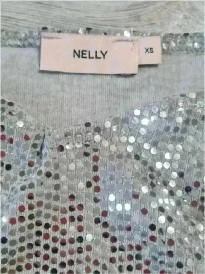 Top festif Nelly - photo numéro 5