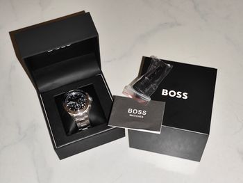 BOSS Montre Chronographe à Quartz pour Homme neuve