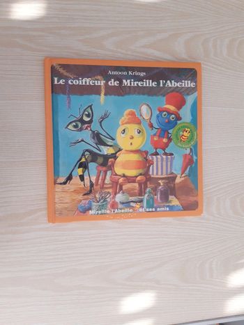 Livre "Mireille l'Abeille et ses amis"