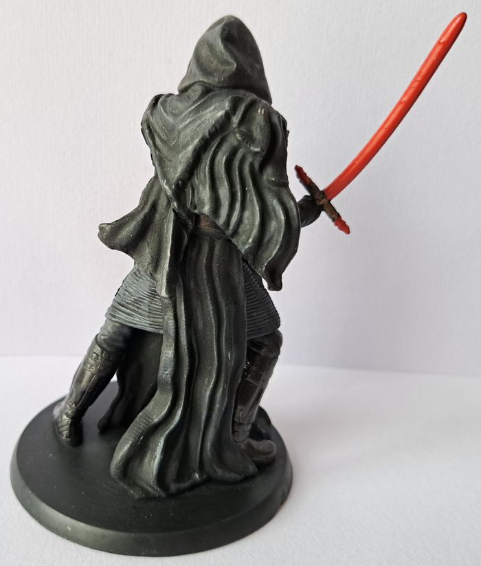 Figurine Star Wars Disney Kylo Ren - photo numéro 2