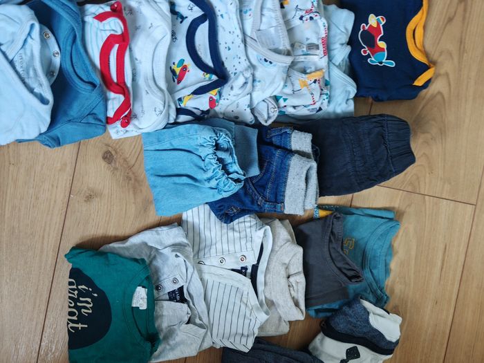 Lots vêtements bébé 1 mois - photo numéro 4