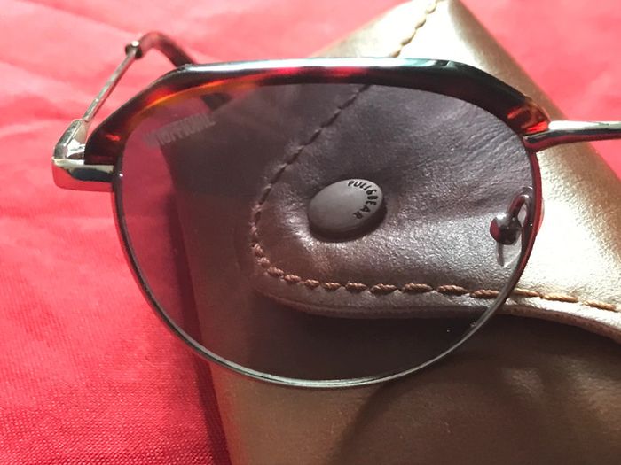 Lunette de Soleil marque Unofficial - photo numéro 14