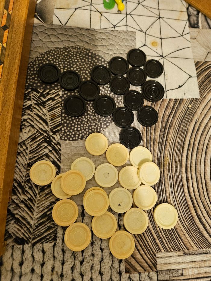 Jeu de petits  chevaux et dames vintage - photo numéro 3