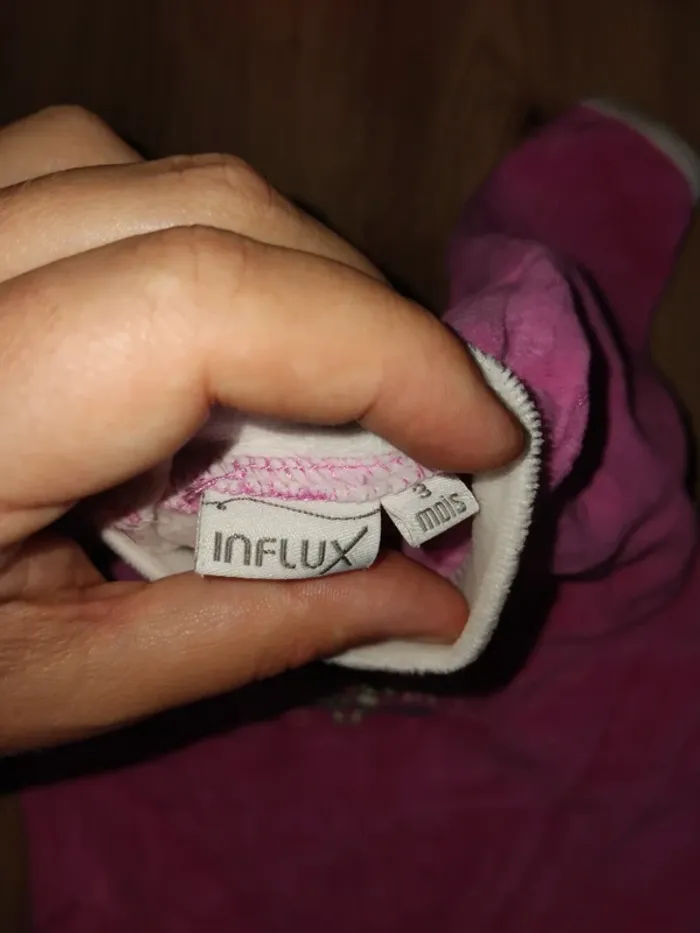 2 pyjamas  velours  taille 3 mois fille - photo numéro 6