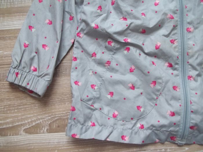 Coupe-vent gris motifs roses NKY 6 ans - photo numéro 2