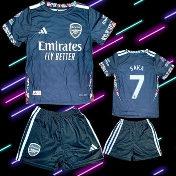 Ensemble maillot de foot short Adidas Arsenal neuf taille 6 ans