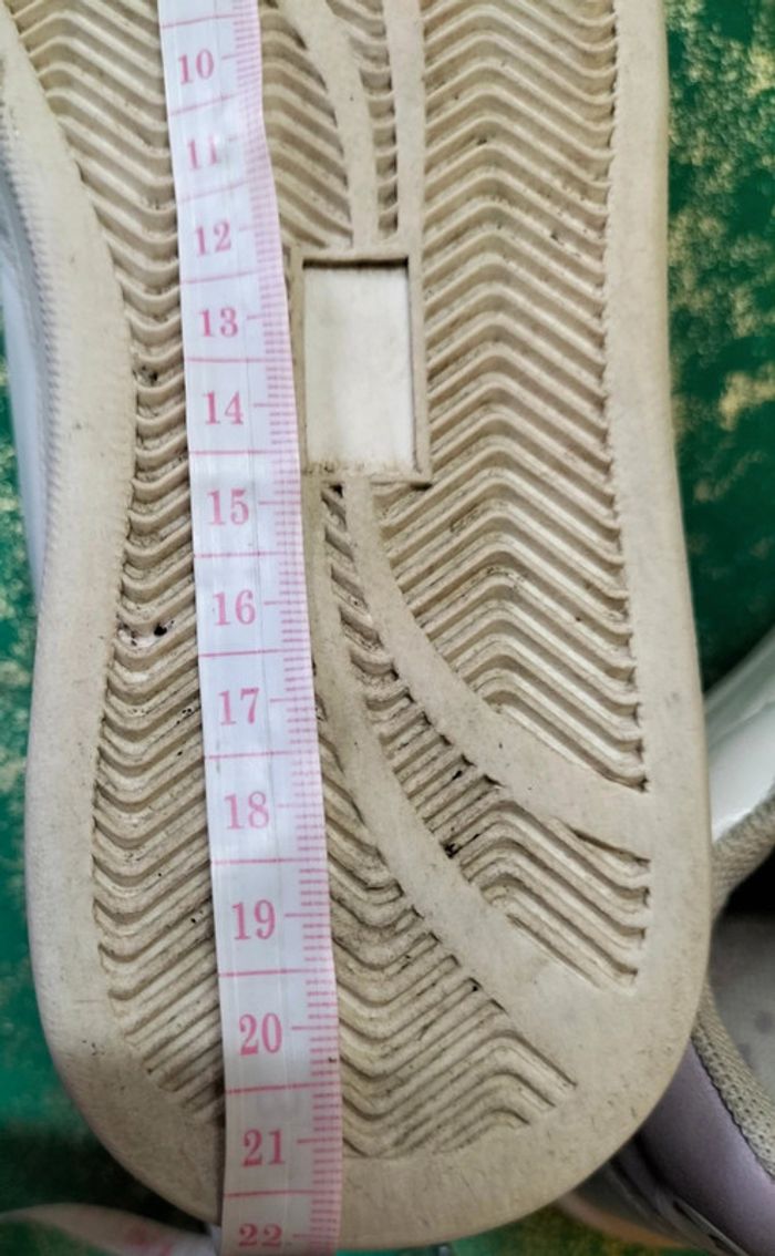 Chaussures pointure 31 - photo numéro 4