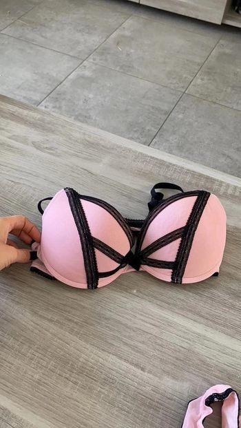 Soutien gorge undiz rose et noir