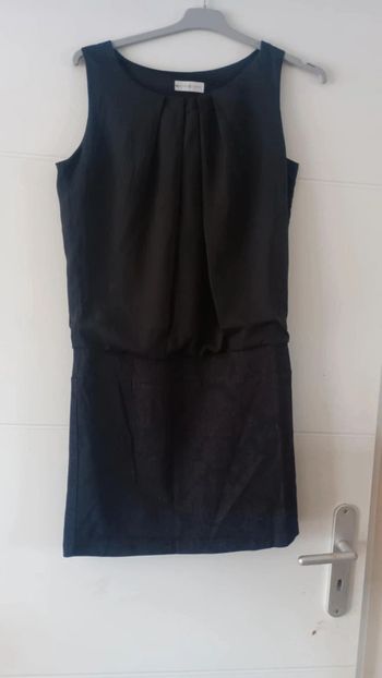 Robe noir