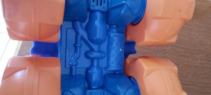 Hasbro  Véhicule Chuck   pick up Playskool  . Vintage 2002 . collector. Fait du bruit. Fonctionne avec des piles non fournies. - photo numéro 8