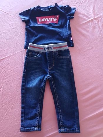 Ensemble Levis, pantalon skinny,t-shirt