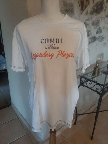 Tee-shirts longueur 73 cm.