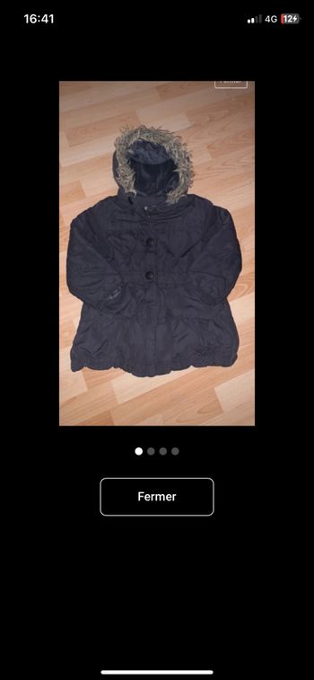 Jolie doudoune grise à capuche 5 ans