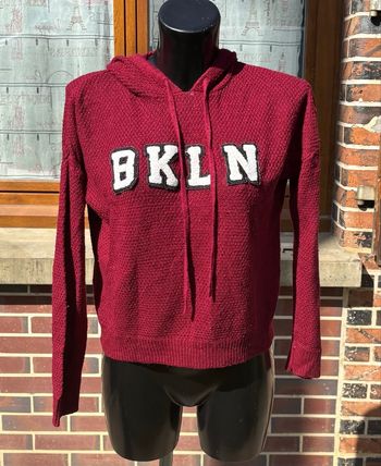 ❤️ Pull bordeaux à capuche "BKLN" – Taille S (36)