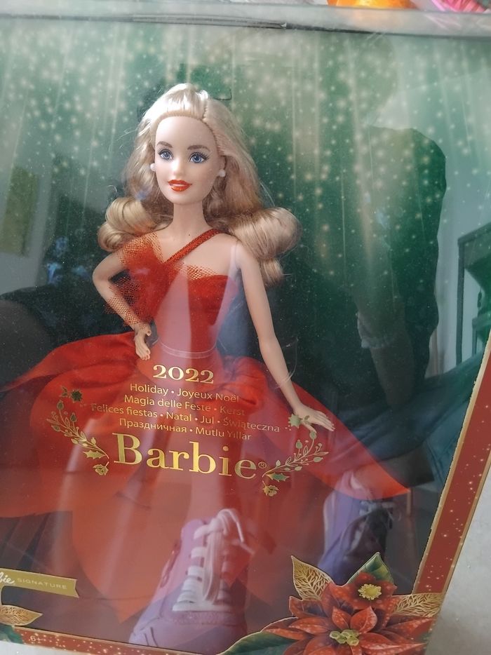 Poupée barbie signature neuve - photo numéro 3
