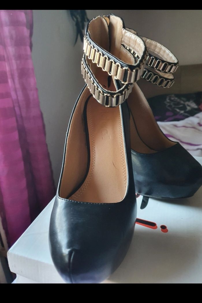 Escarpins - photo numéro 3