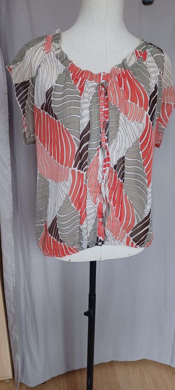 Très jolie blouse femme T U 